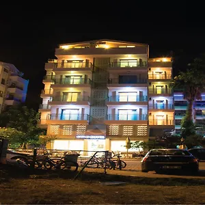 3* Otel Gold Butik