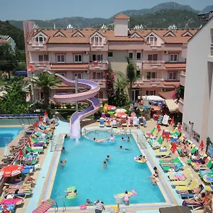 Rosy Aparthotel